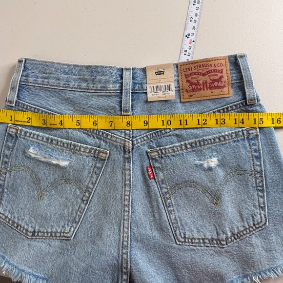 NWT Levi's 501 Shorts Jeans Women's sz 25 Cutoff Distressed Fly Button High Rise - Picture 9 of 12